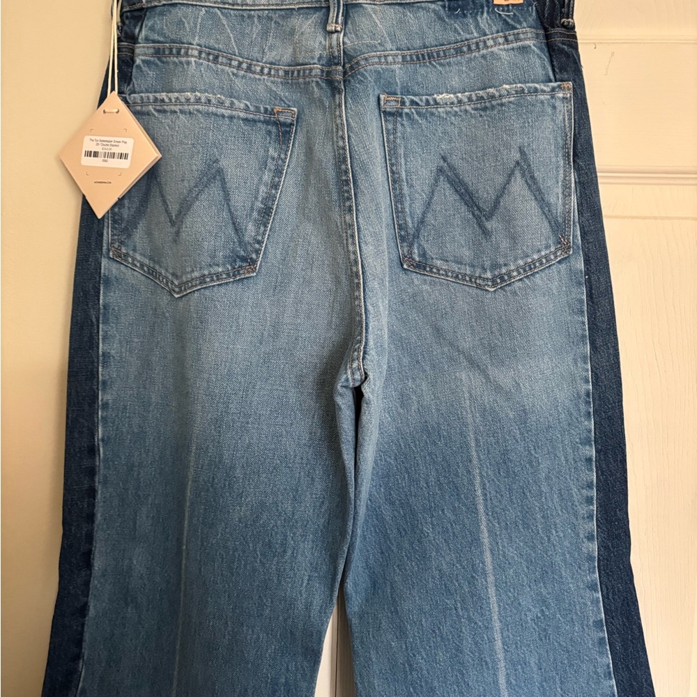 Mother Denim The Tux Sidestepper Sneak Fray
28 / Double Stacked - Picture 9 of 15